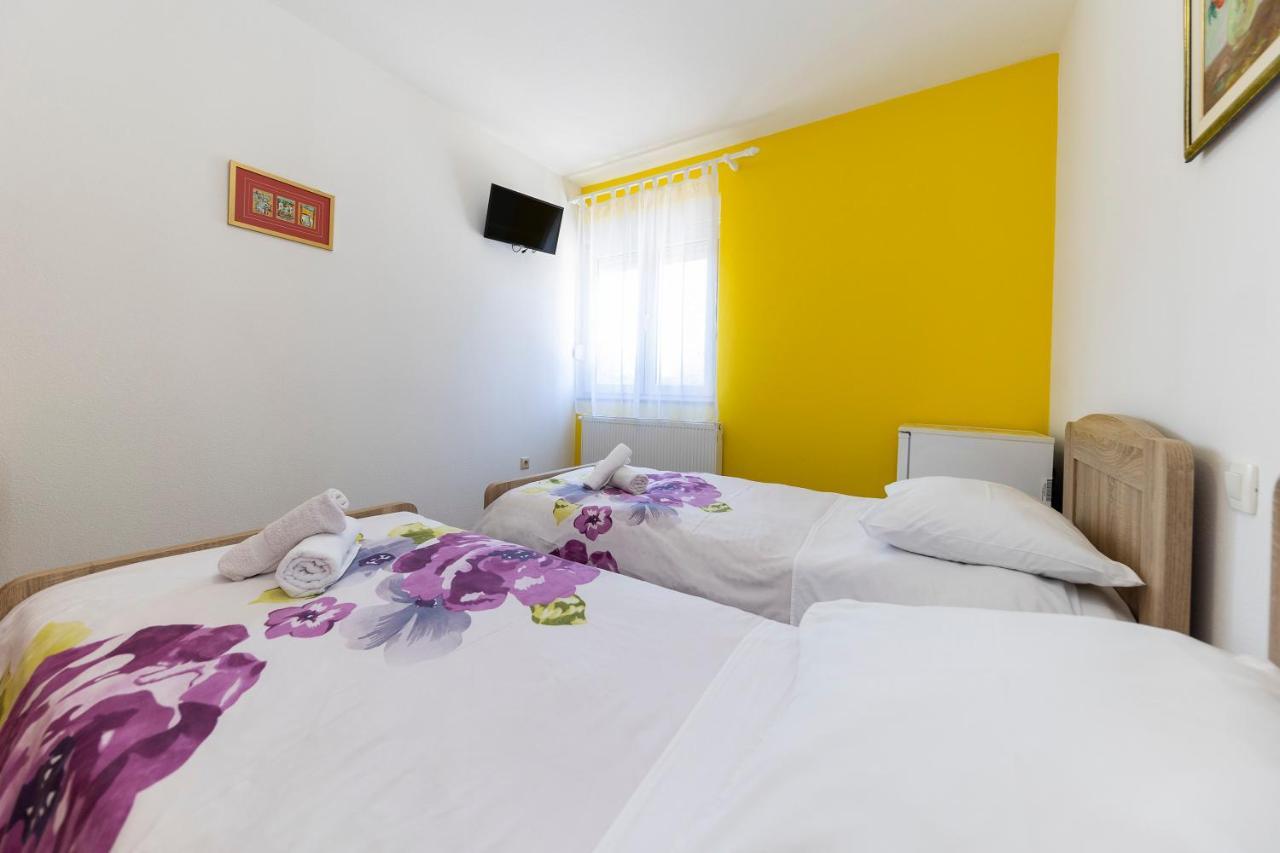 Guesthouse Villa Irena Ζαντάρ Εξωτερικό φωτογραφία
