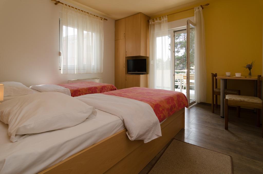 Guesthouse Villa Irena Ζαντάρ Εξωτερικό φωτογραφία